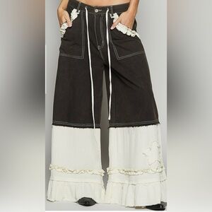New POL Flower Patch, Wide Leg, Twill w/ Double Gauze Pant. Small, medium, lg